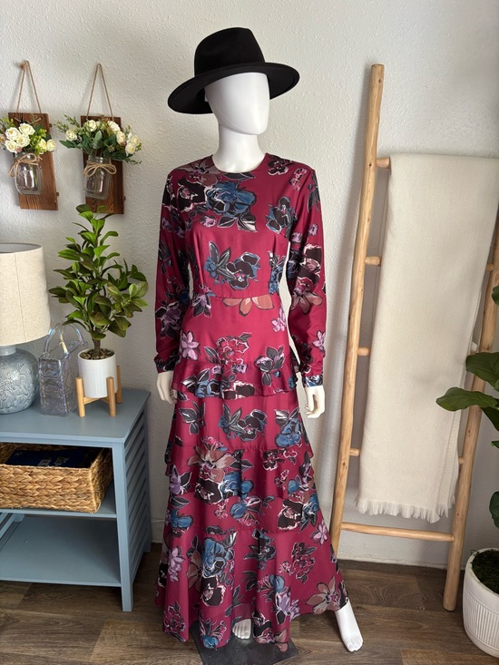 Dresses & Skirts - Floral Long-Sleeve Burgundy Maxi Dress